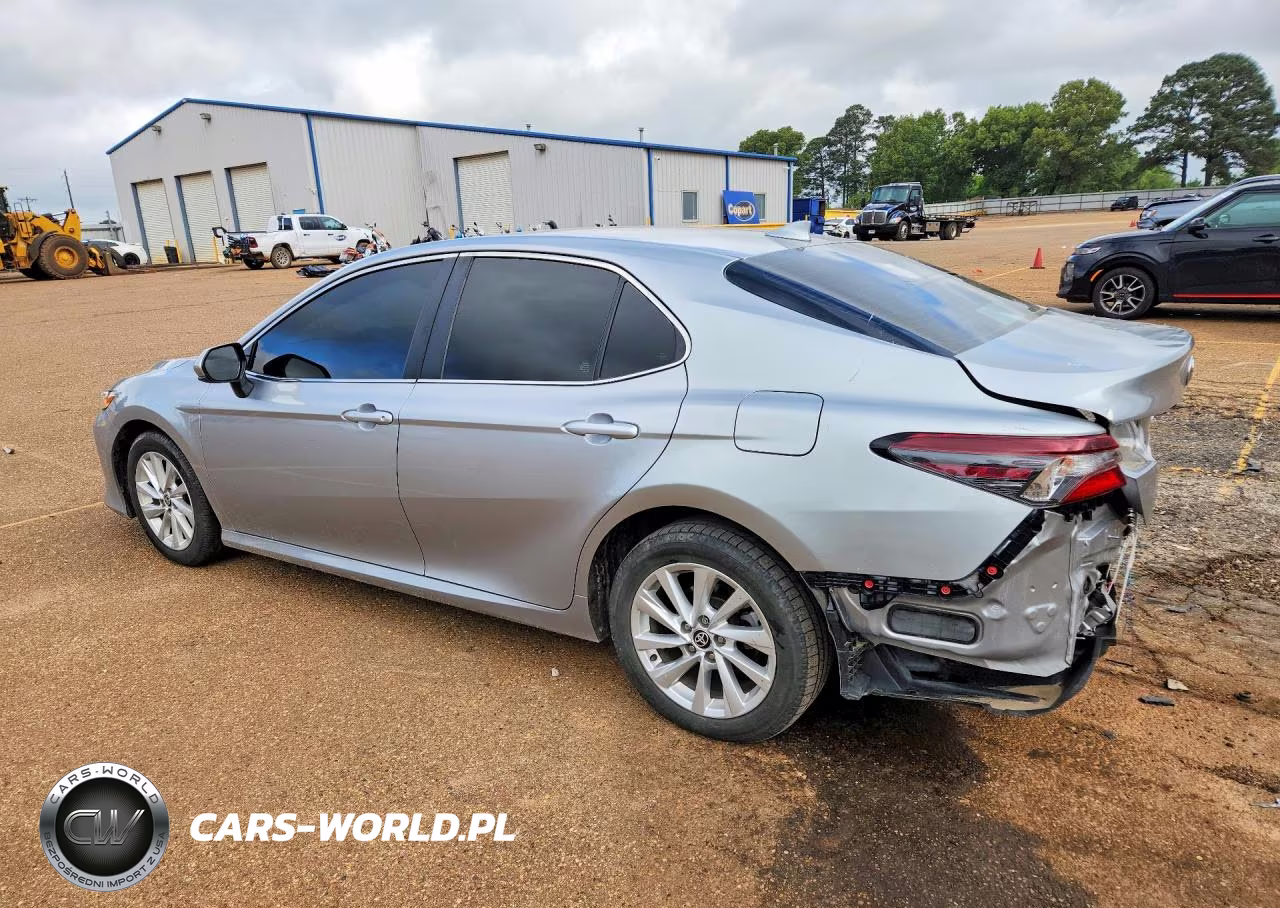 2023 Toyota Camry Le VIN:4T1C11AKXPU828586 - 2