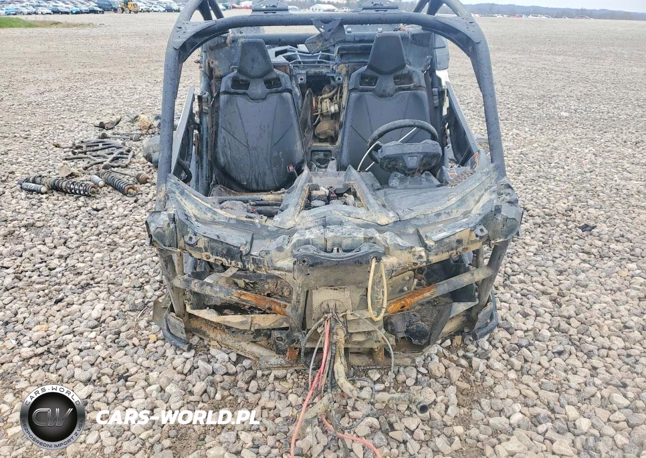 2019 Can-Am Maverick X3 Utility Vehicle VIN:3JBVGAY41KK002434 - 9