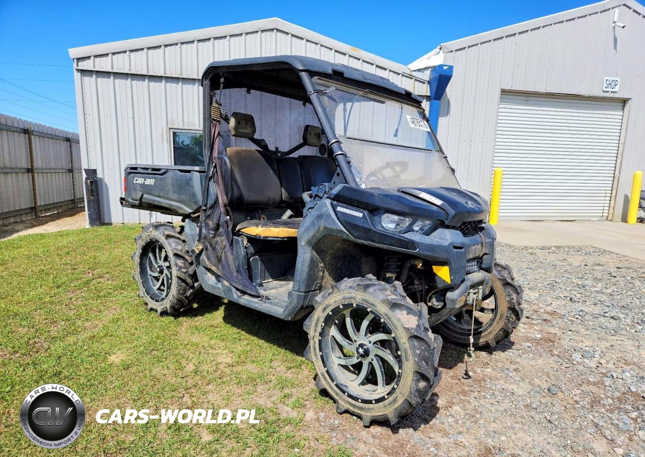 2019 Can-Am Defender Utility Vehicle