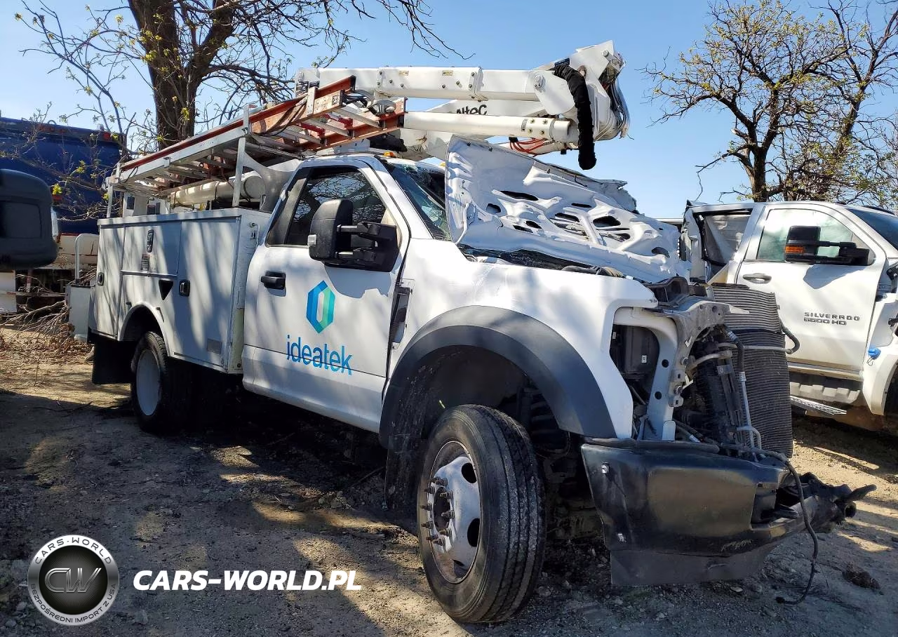 2019 Ford F550 VIN:1FDUF5GYOKEE46238 - 4