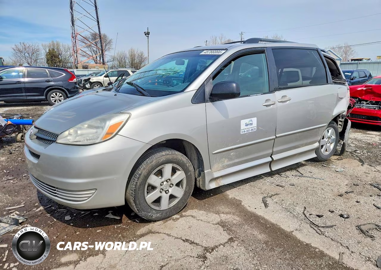2004 Toyota Sienna Le 8 Passenger