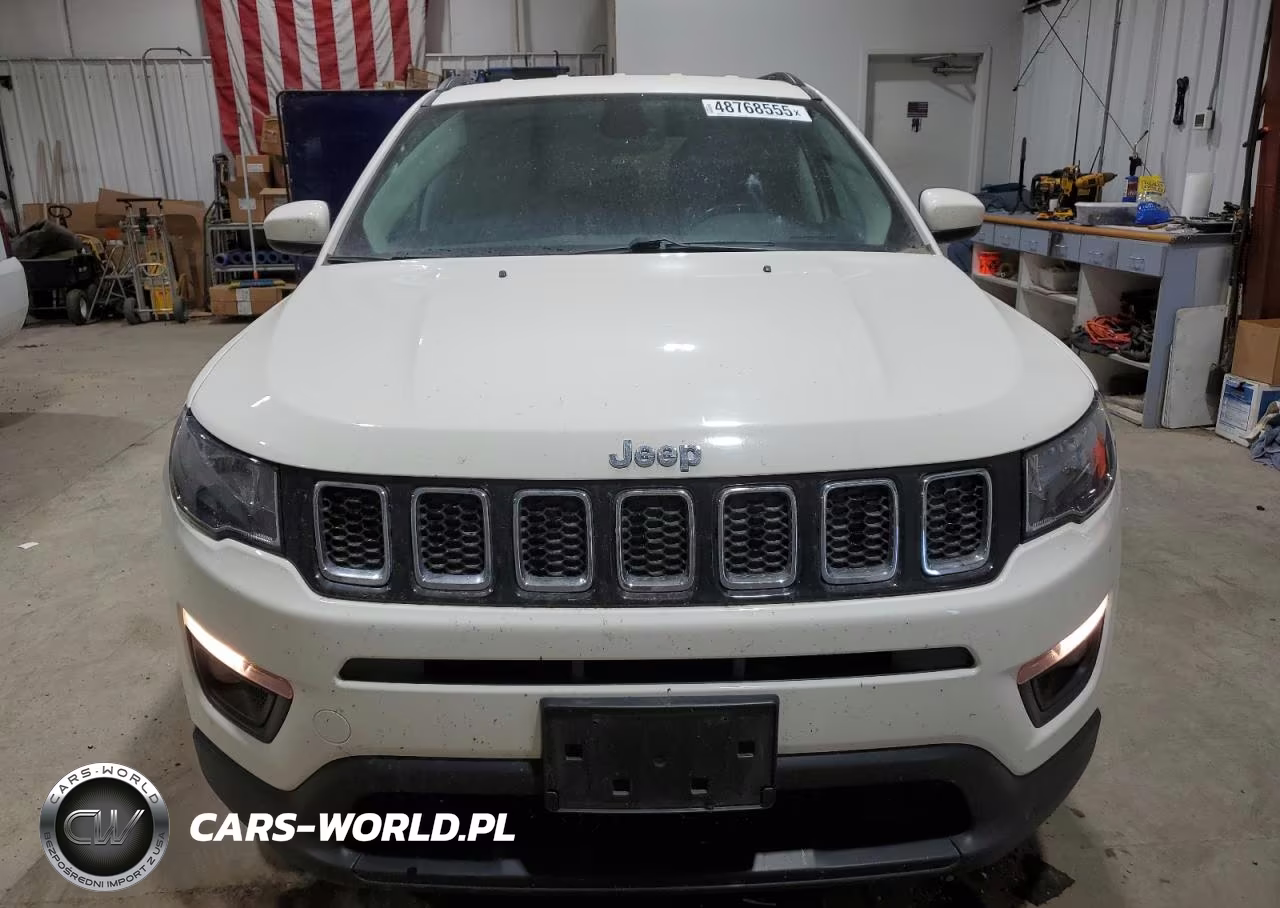 2018 Jeep Compass Latitude VIN:3C4NJDBB2JT284115 - 5