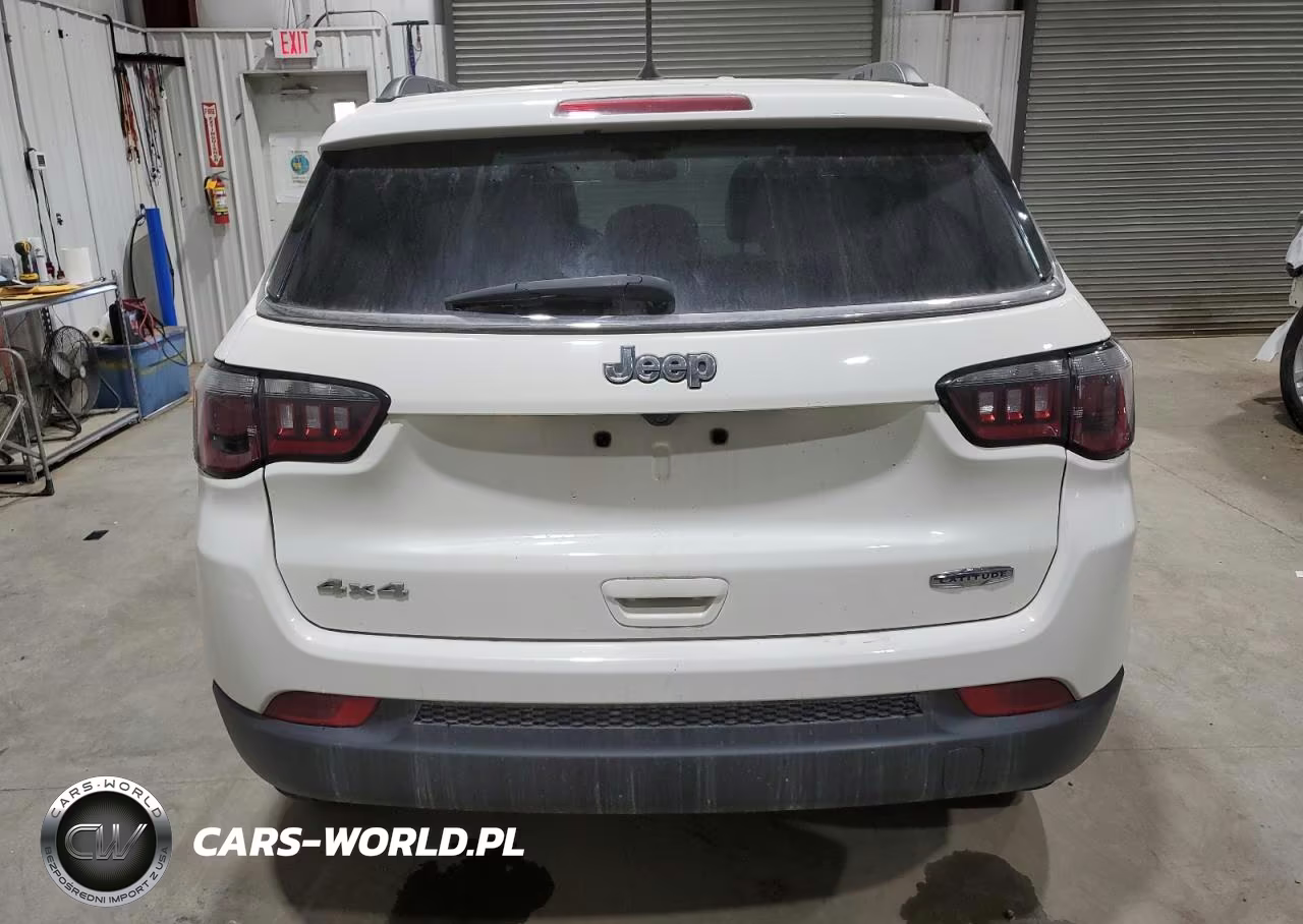 2018 Jeep Compass Latitude VIN:3C4NJDBB2JT284115 - 6