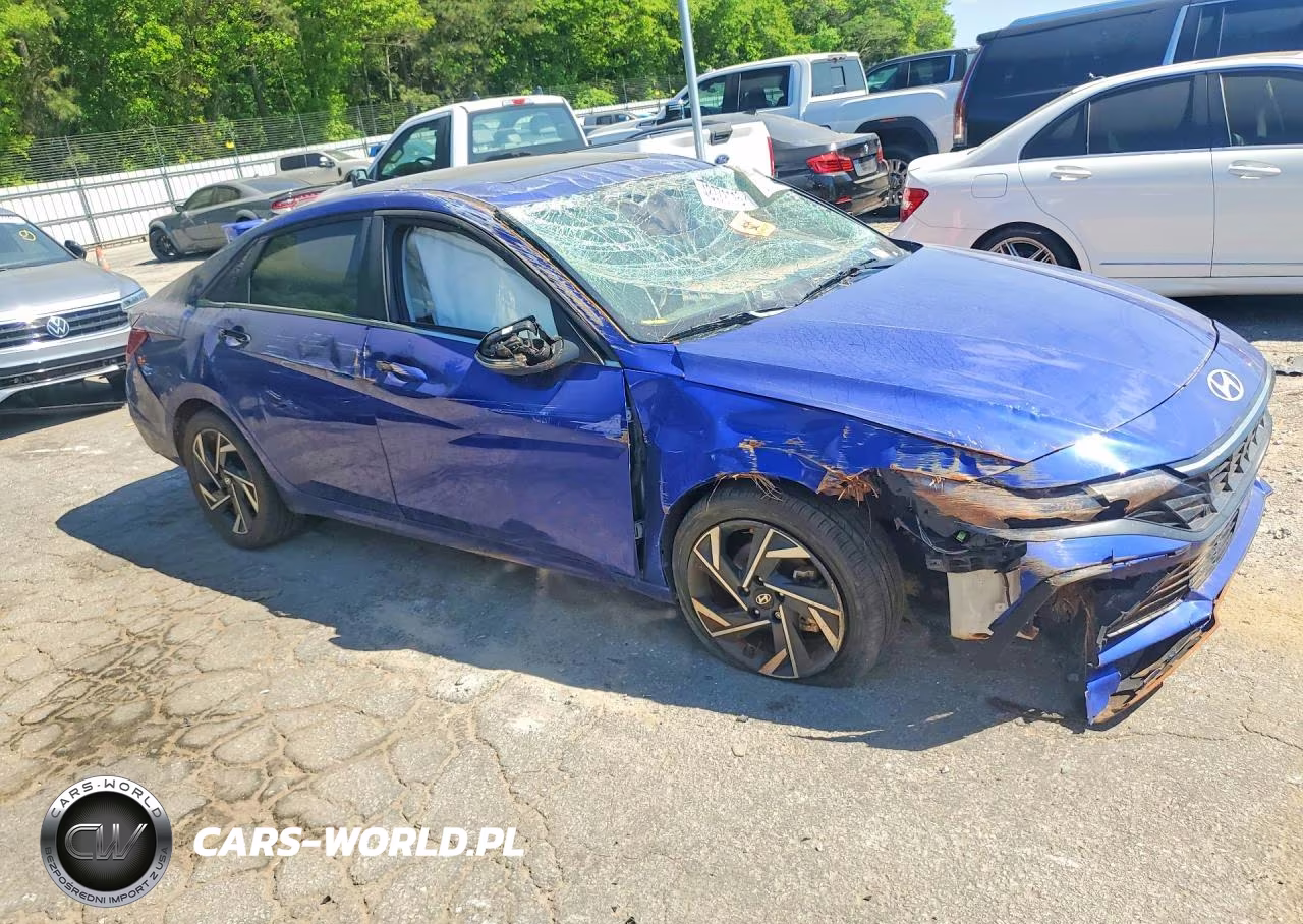 2025 Hyundai Elantra Limited VIN:KMHLP4DG8SU002383 - 4