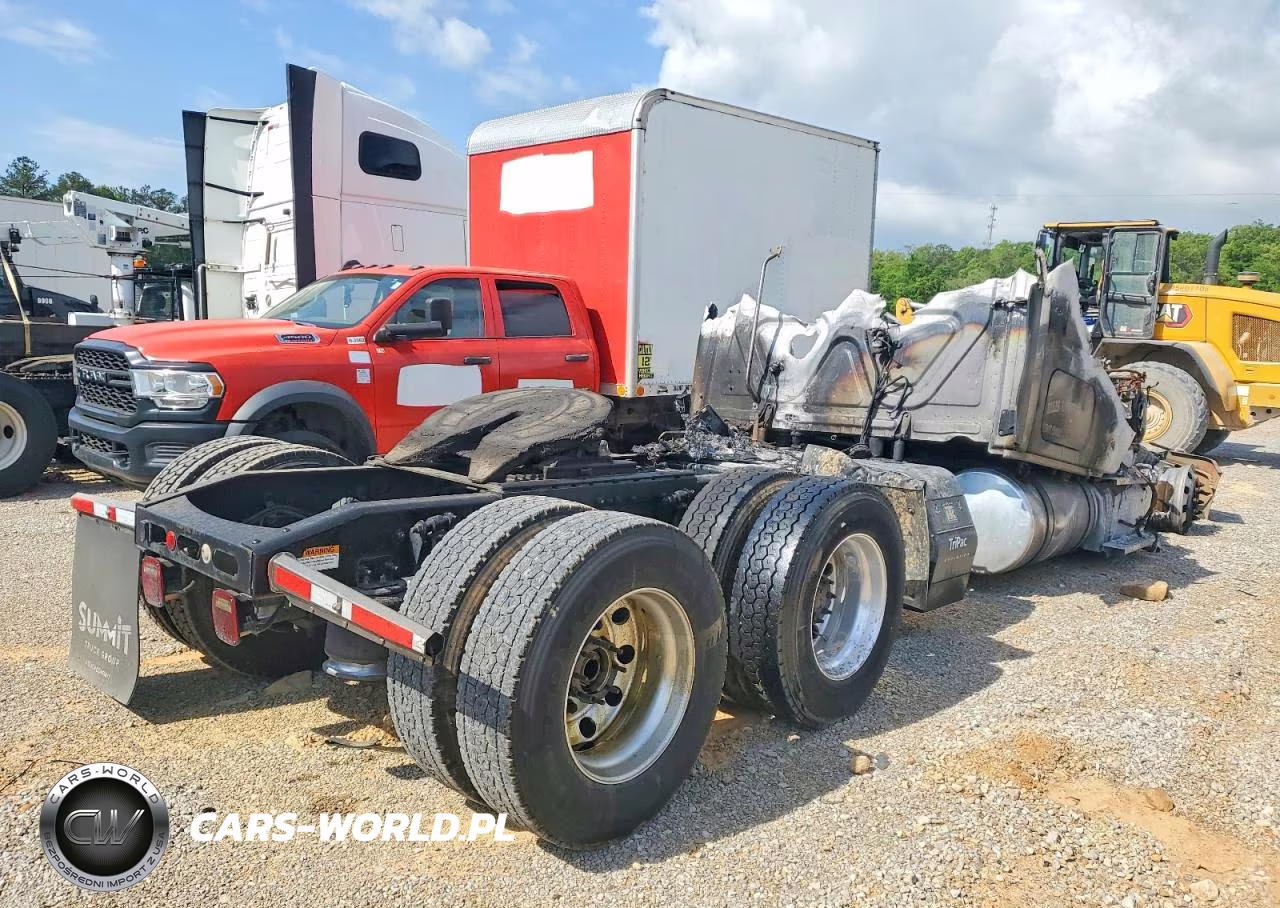2017 Freightliner Cascadia VIN:1FUJGLBG9GLHG5347 - 4