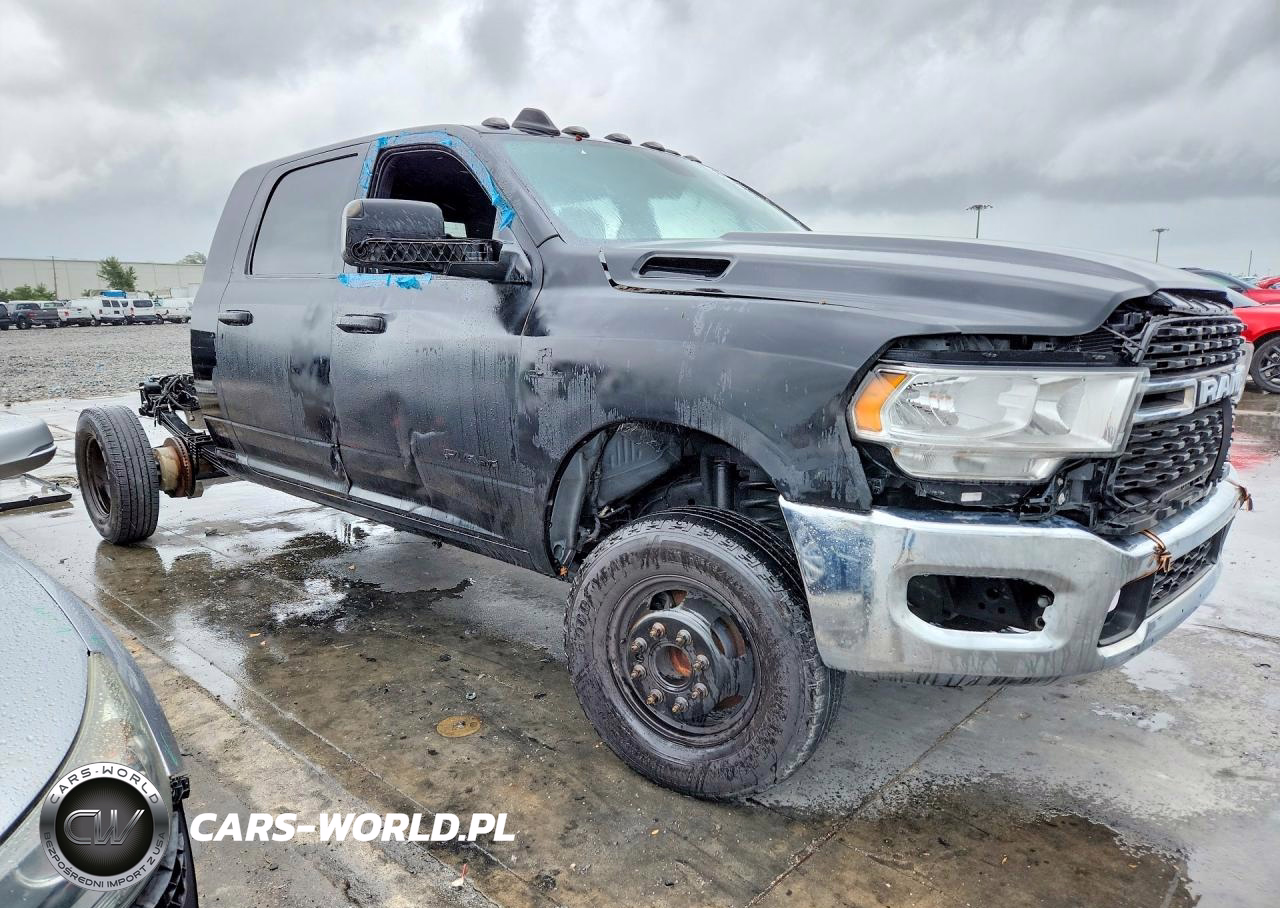 2024 Ram 3500 Laramie VIN:3C63RRML9RG190683 - 4