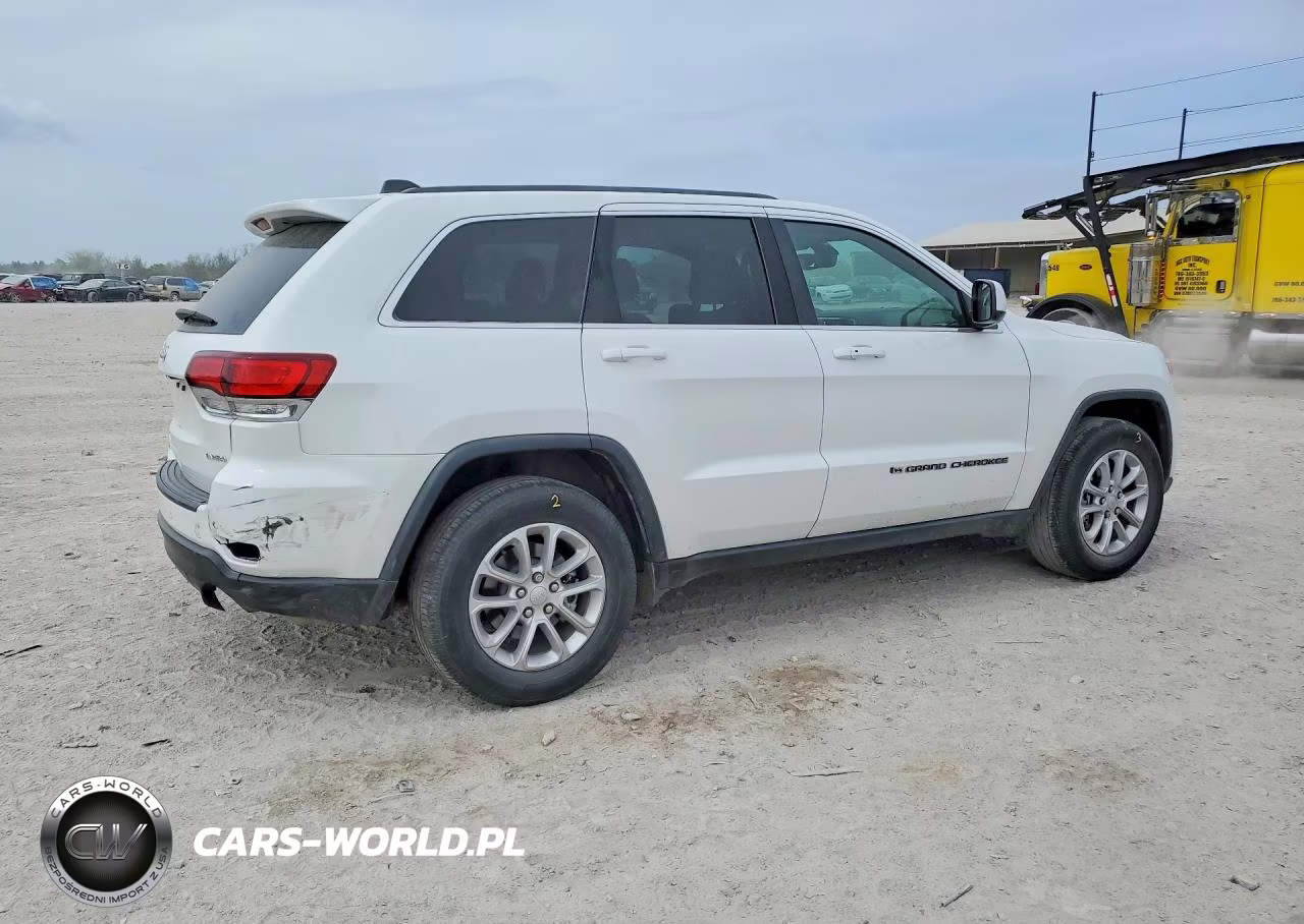 2022 Jeep Grand Cherokee Laredo E VIN:1C4RJEAG8NC153910 - 3