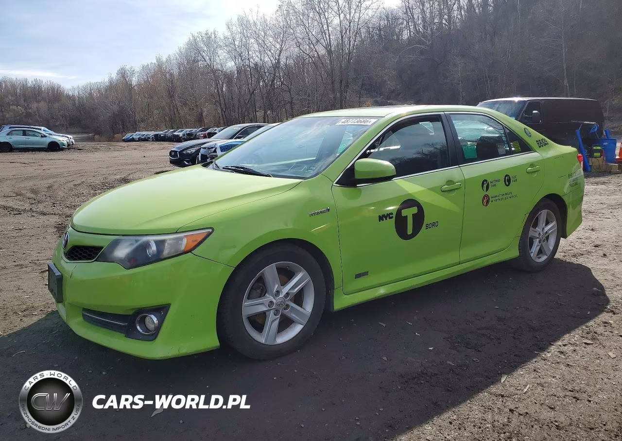 2014 Toyota Camry Hybrid Se