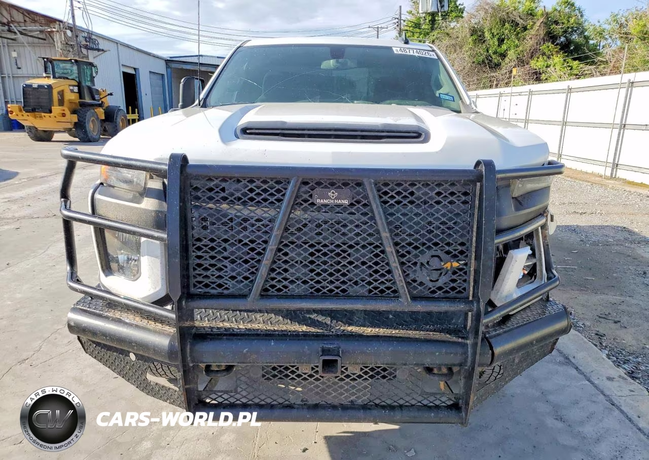 2023 Chevrolet Silverado C2500 Heavy Duty VIN:1GC0WLE71PF258461 - 5