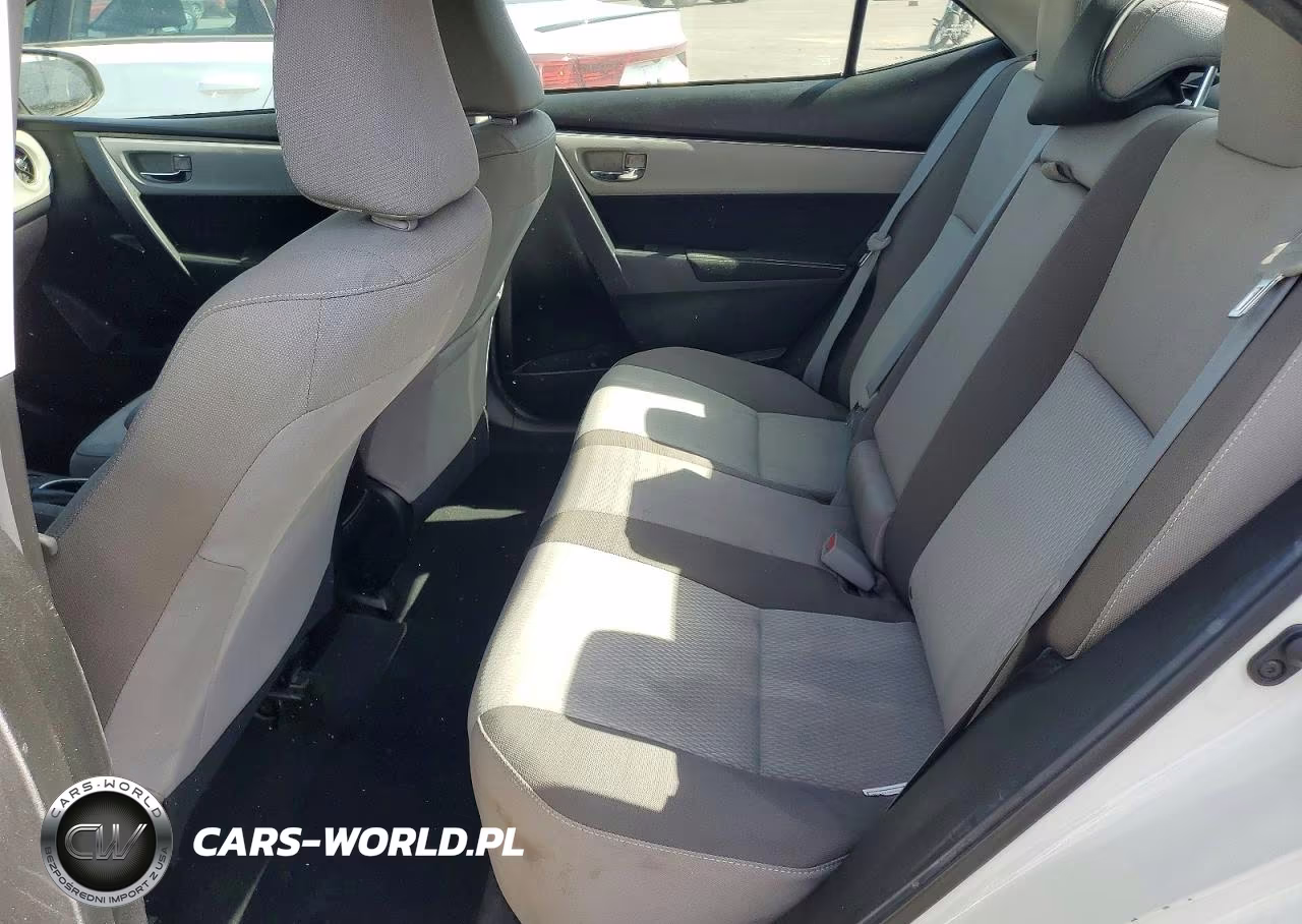 2018 Toyota Corolla VIN:5YFBURHE8JP798790 - 10