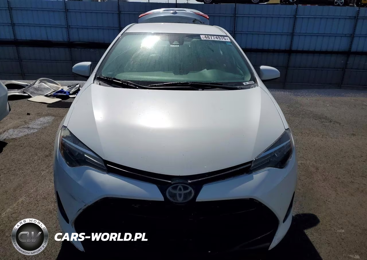 2018 Toyota Corolla VIN:5YFBURHE8JP798790 - 5