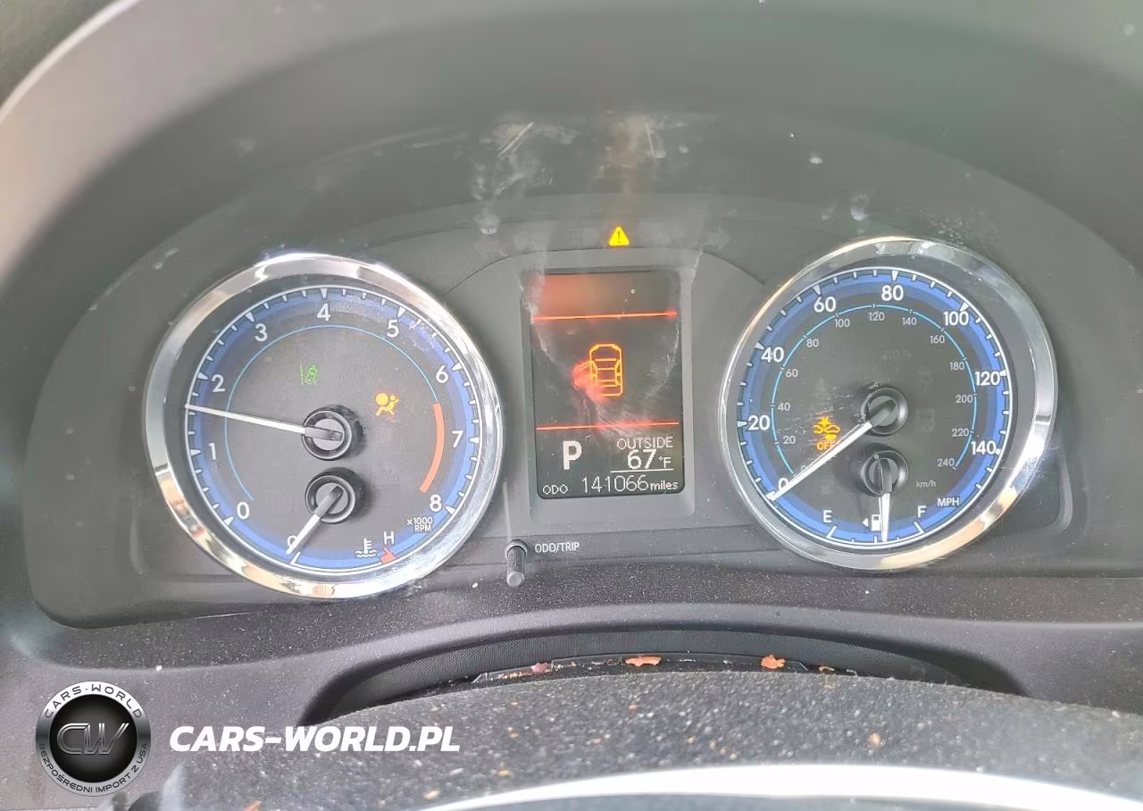 2018 Toyota Corolla VIN:5YFBURHE8JP798790 - 9