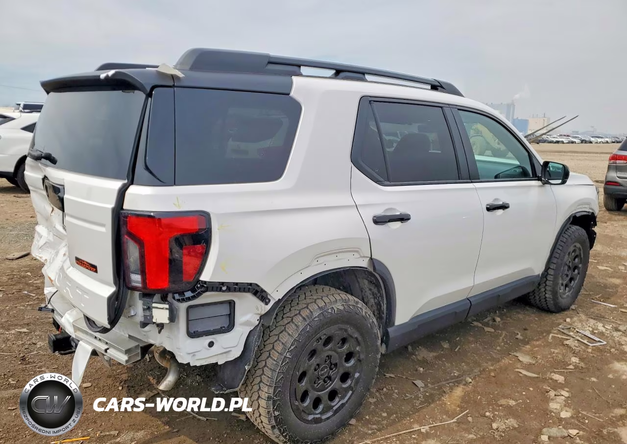 2026 Honda Passport Trail Sport VIN:5FNYF9H55TB018957 - 3