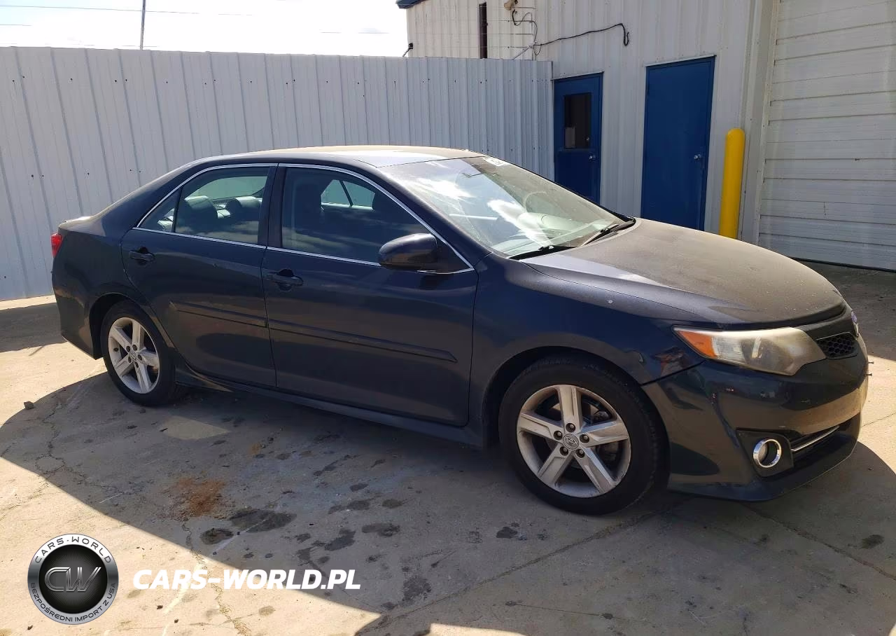 2013 Toyota Camry Se VIN:4T1BF1FK7DU215956 - 4