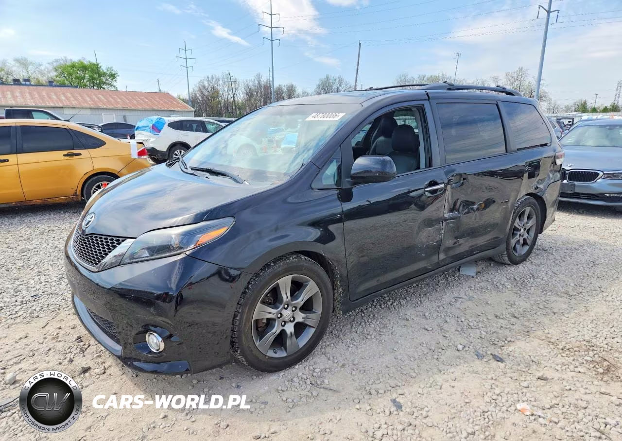 2015 Toyota Sienna Se 8-Passenger