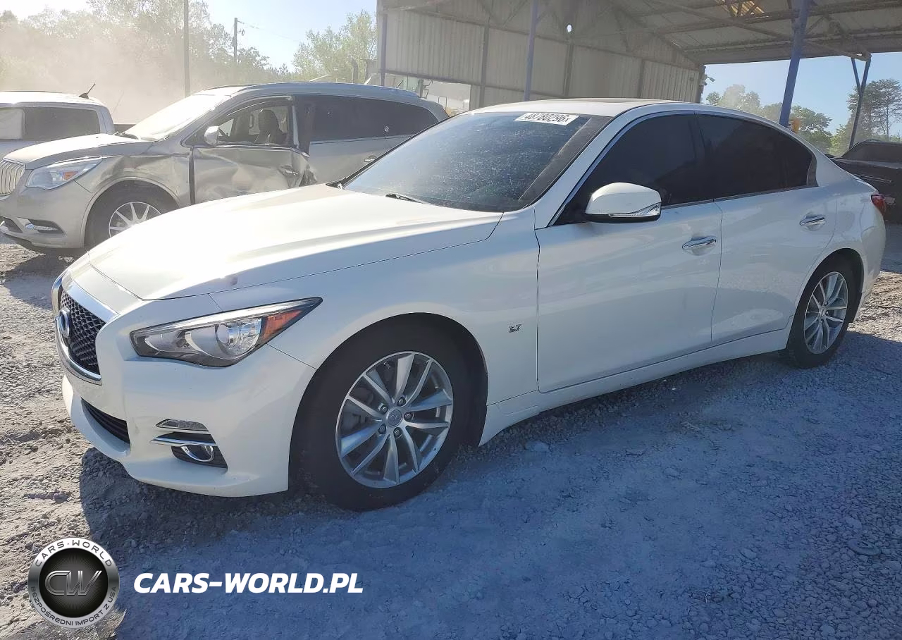 2015 Infiniti Q50 Premium