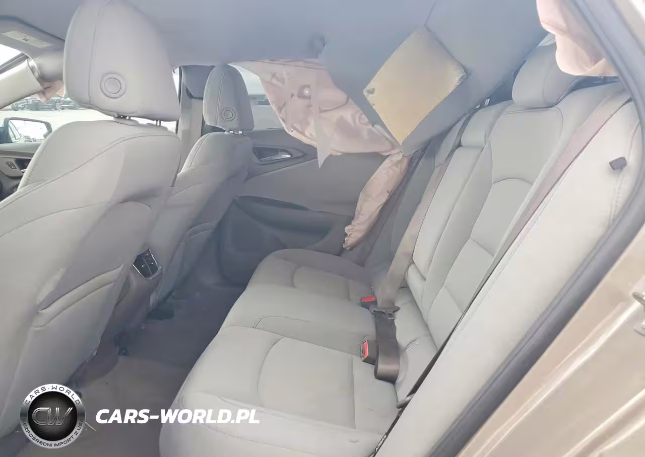 2022 Chevrolet Malibu VIN:1G1ZD5STXNF121700 - 10