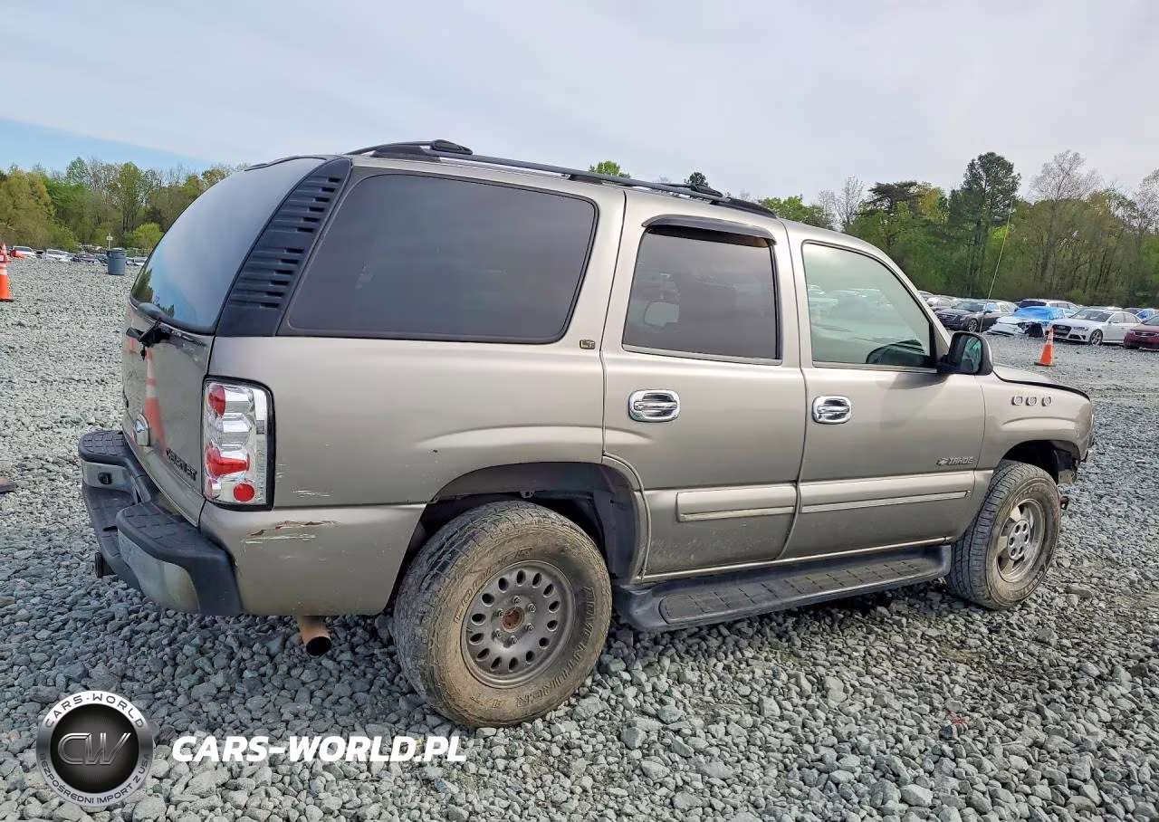 2002 Chevrolet Tahoe C1500 VIN:1GNEC13Z12J229692 - 3