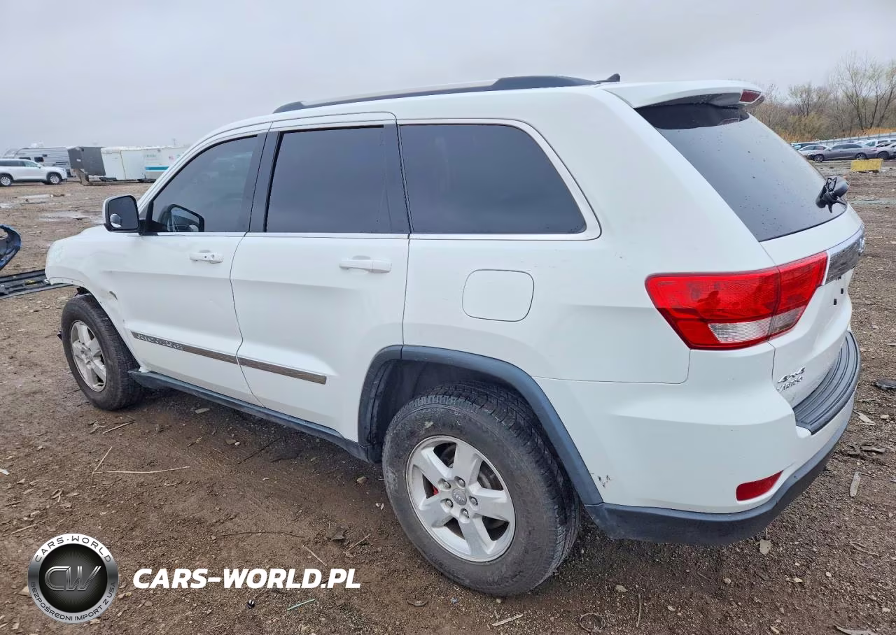 2013 Jeep Grand Cherokee Laredo VIN:1C4RJFAG5DC586413 - 2