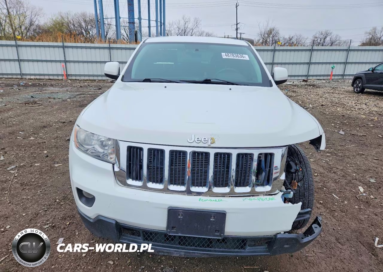 2013 Jeep Grand Cherokee Laredo VIN:1C4RJFAG5DC586413 - 5