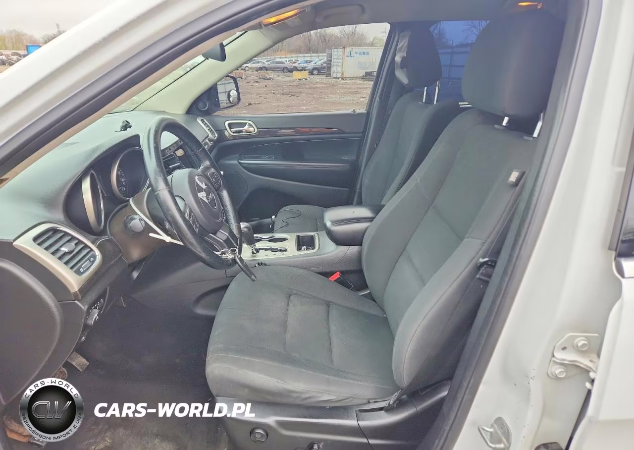 2013 Jeep Grand Cherokee Laredo VIN:1C4RJFAG5DC586413 - 7
