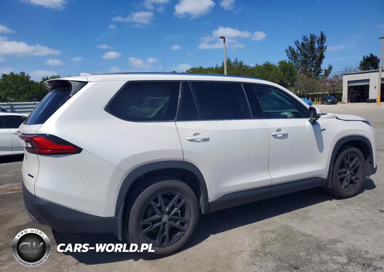 2024 Toyota Grand Highlander Limited VIN:5TDAAAB58RS013007 - 3