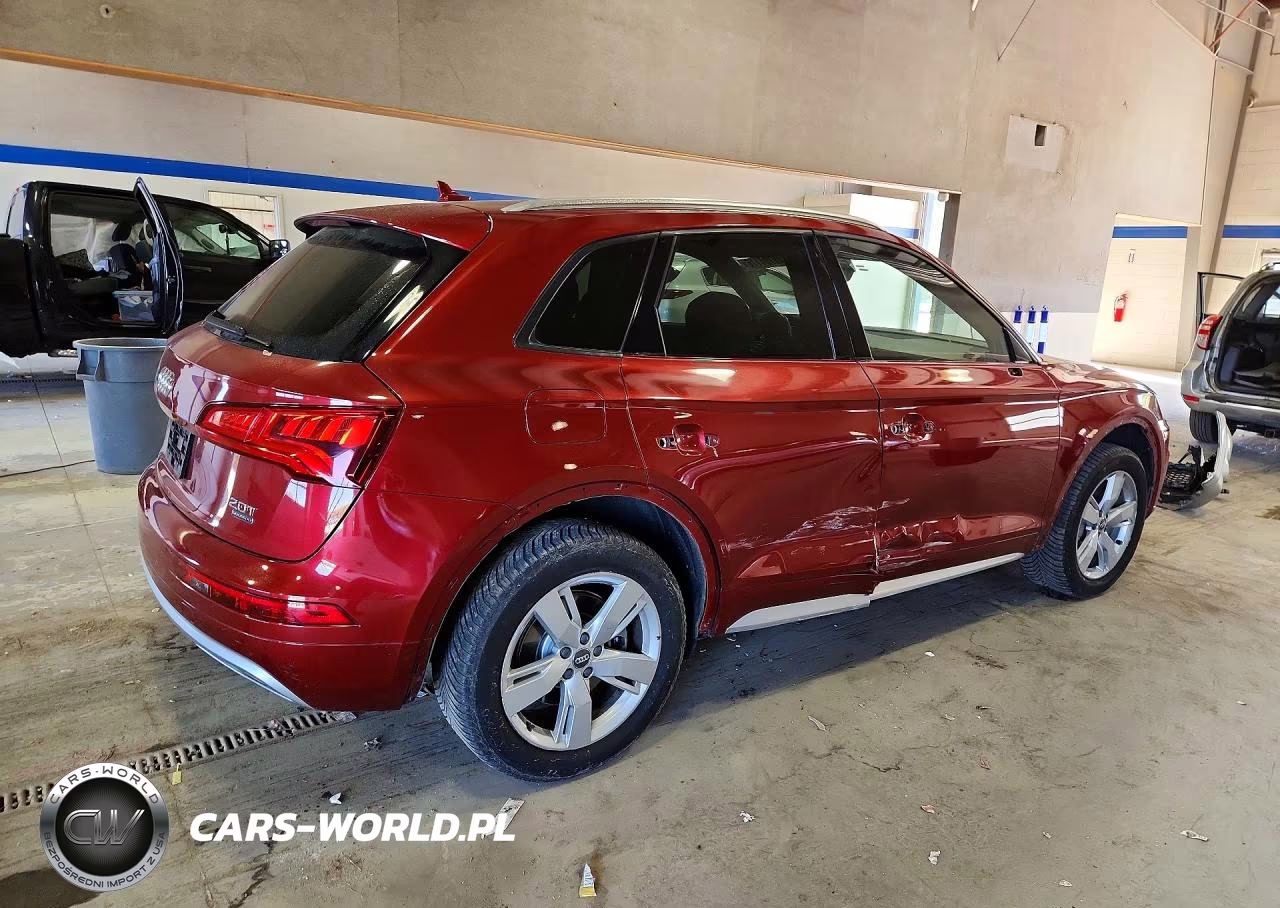 2018 Audi Q5 Premium VIN:WA1ANAFY8J2020490 - 3