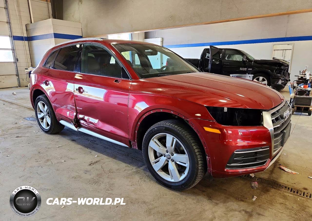 2018 Audi Q5 Premium VIN:WA1ANAFY8J2020490 - 4