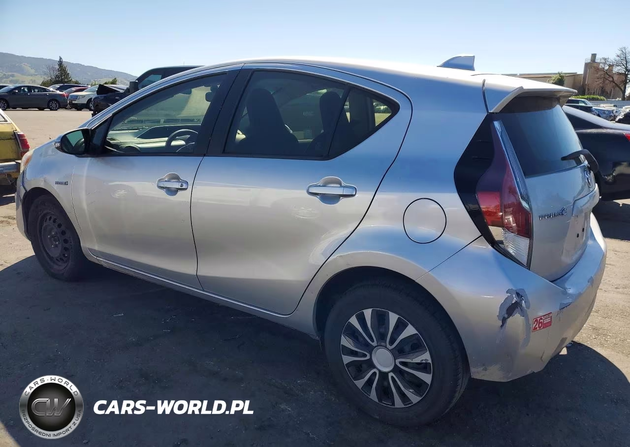 2016 Toyota Prius C One VIN:JTDKDTB37G1133106 - 2