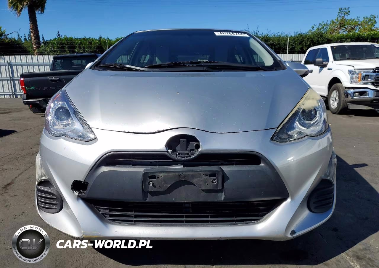 2016 Toyota Prius C One VIN:JTDKDTB37G1133106 - 5