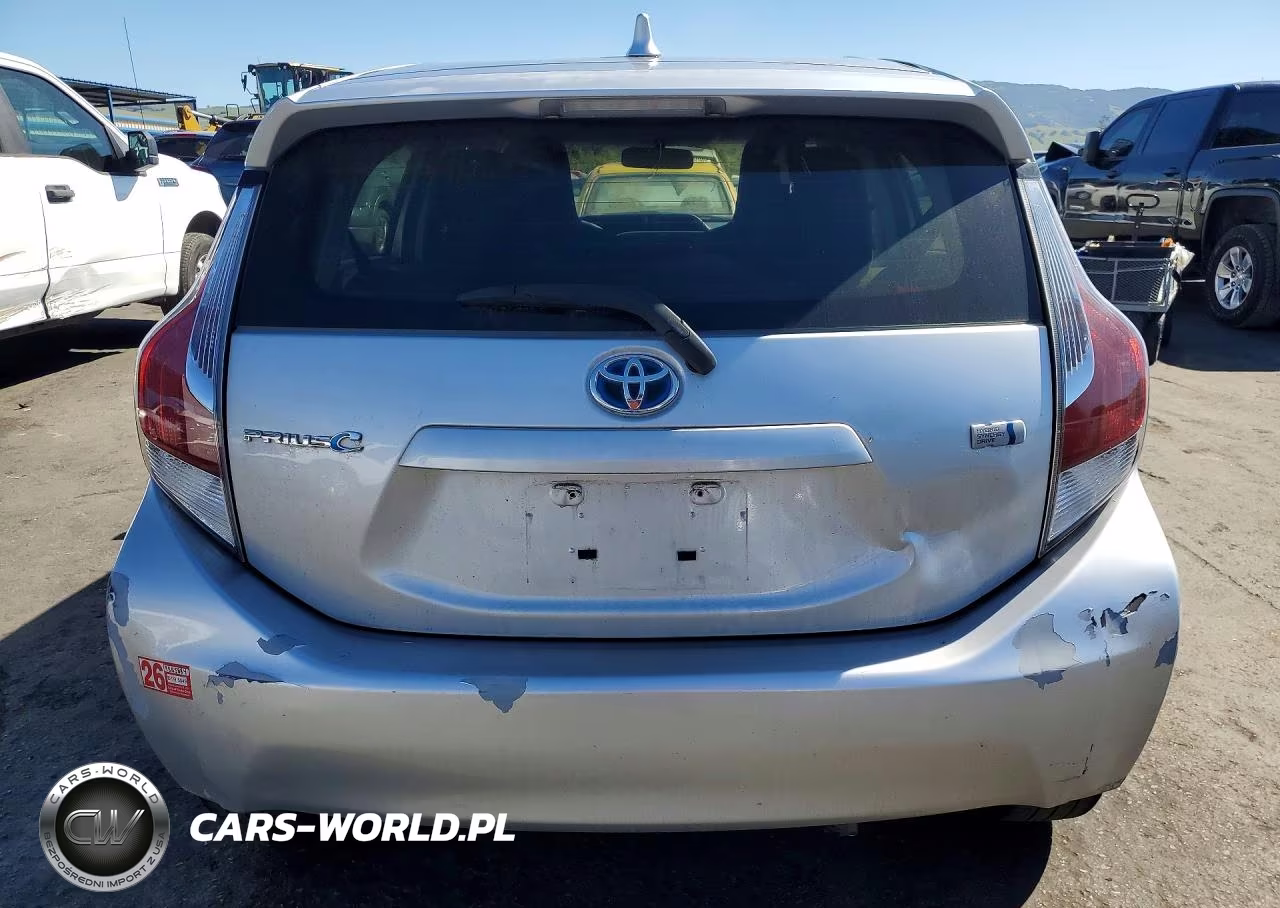 2016 Toyota Prius C One VIN:JTDKDTB37G1133106 - 6