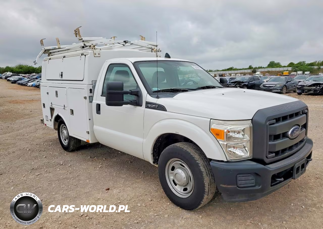 2013 Ford F350 Super Duty Utility - Service Truck VIN:1FDRF3A62DEB92293 - 4