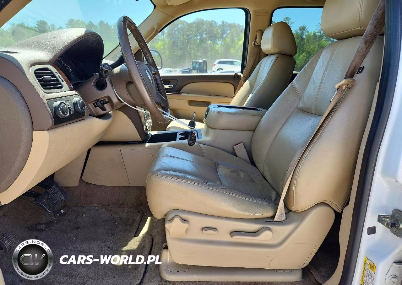 2010 Chevrolet Tahoe K1500 Lt VIN:1GNUKBE02AR235505 - 7