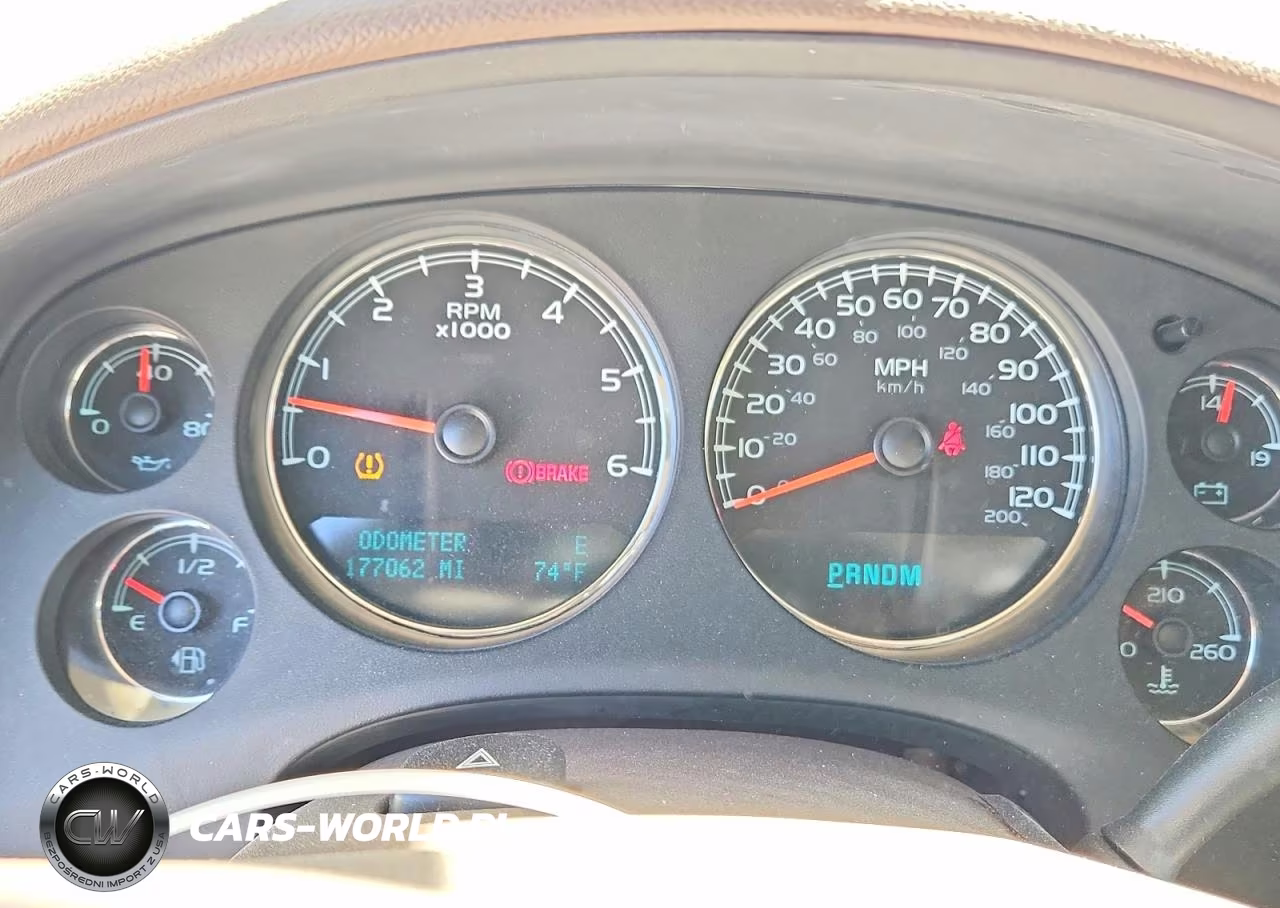 2010 Chevrolet Tahoe K1500 Lt VIN:1GNUKBE02AR235505 - 9