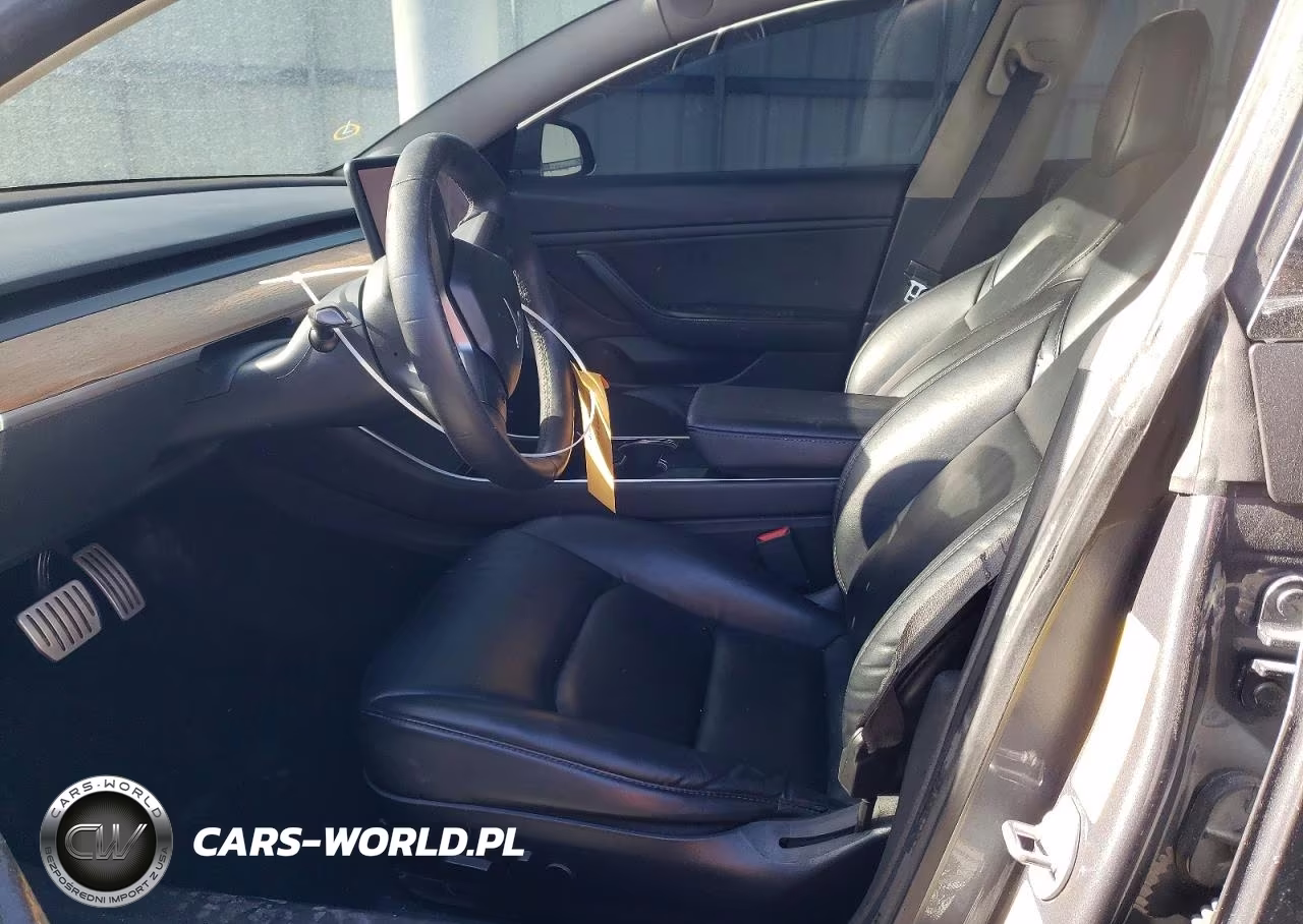 2020 Tesla Model 3 VIN:5YJ3E1EC7LF733742 - 7