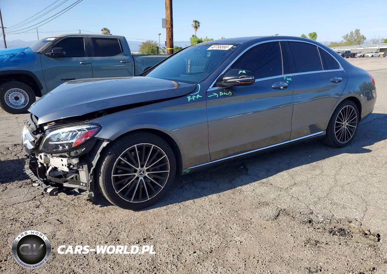 2021 Mercedes-Benz C 300
