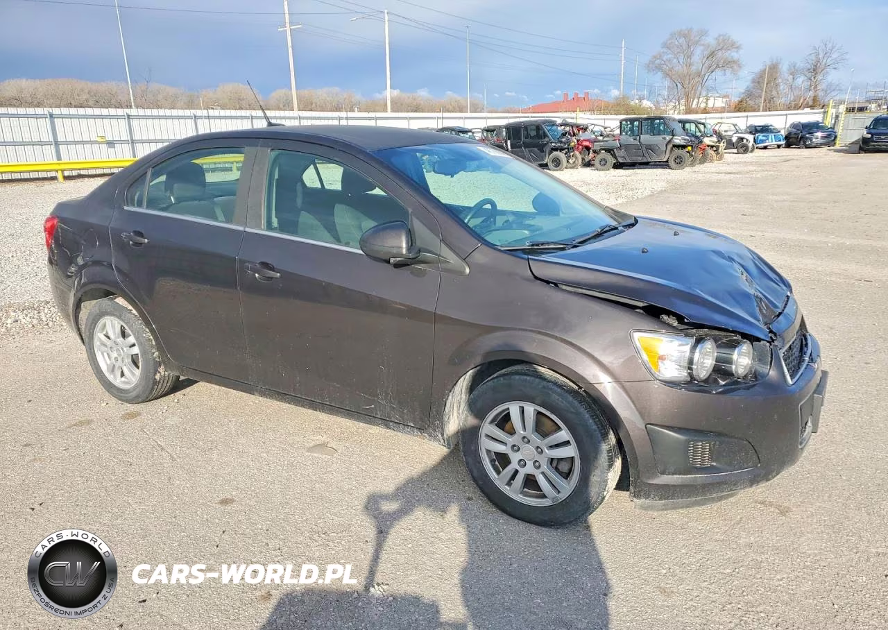 2013 Chevrolet Sonic Lt VIN:1G1JC5SH1D4249085 - 4
