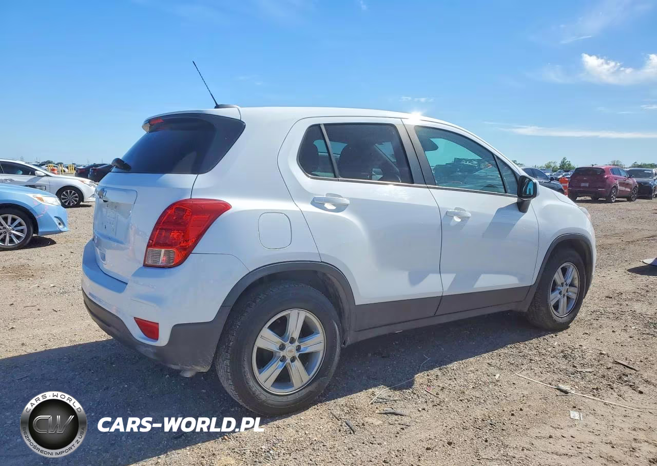 2020 Chevrolet Trax Ls VIN:KL7CJKSB1LB314475 - 3
