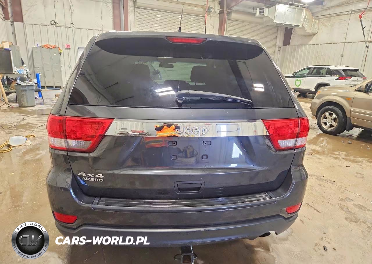 2011 Jeep Grand Cherokee Laredo VIN:1J4RR4GGXBC720148 - 6
