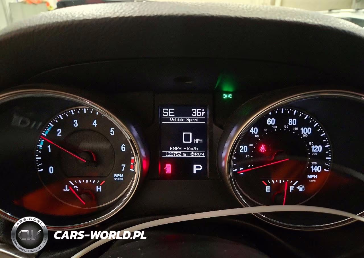 2011 Jeep Grand Cherokee Laredo VIN:1J4RR4GGXBC720148 - 9