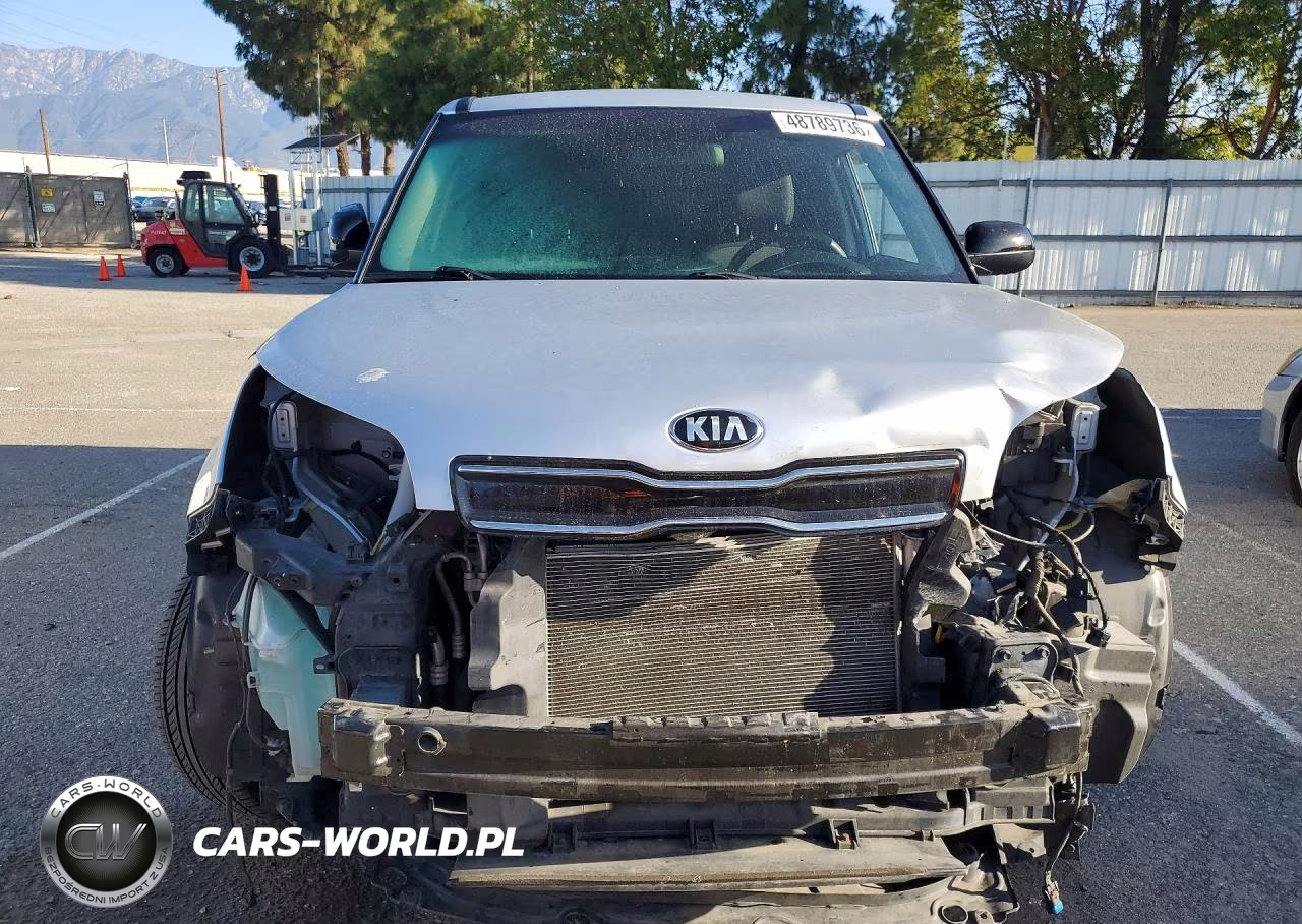 2018 Kia Soul + VIN:KNDJP3A53J7595172 - 5