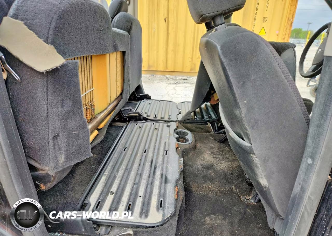 2004 Dodge Ram 1500 St VIN:1D7HU18D74S582652 - 10