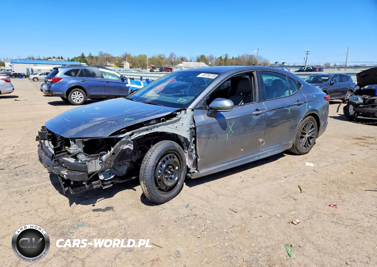 2025 Toyota Camry Se – zdjęcie 1 z 13