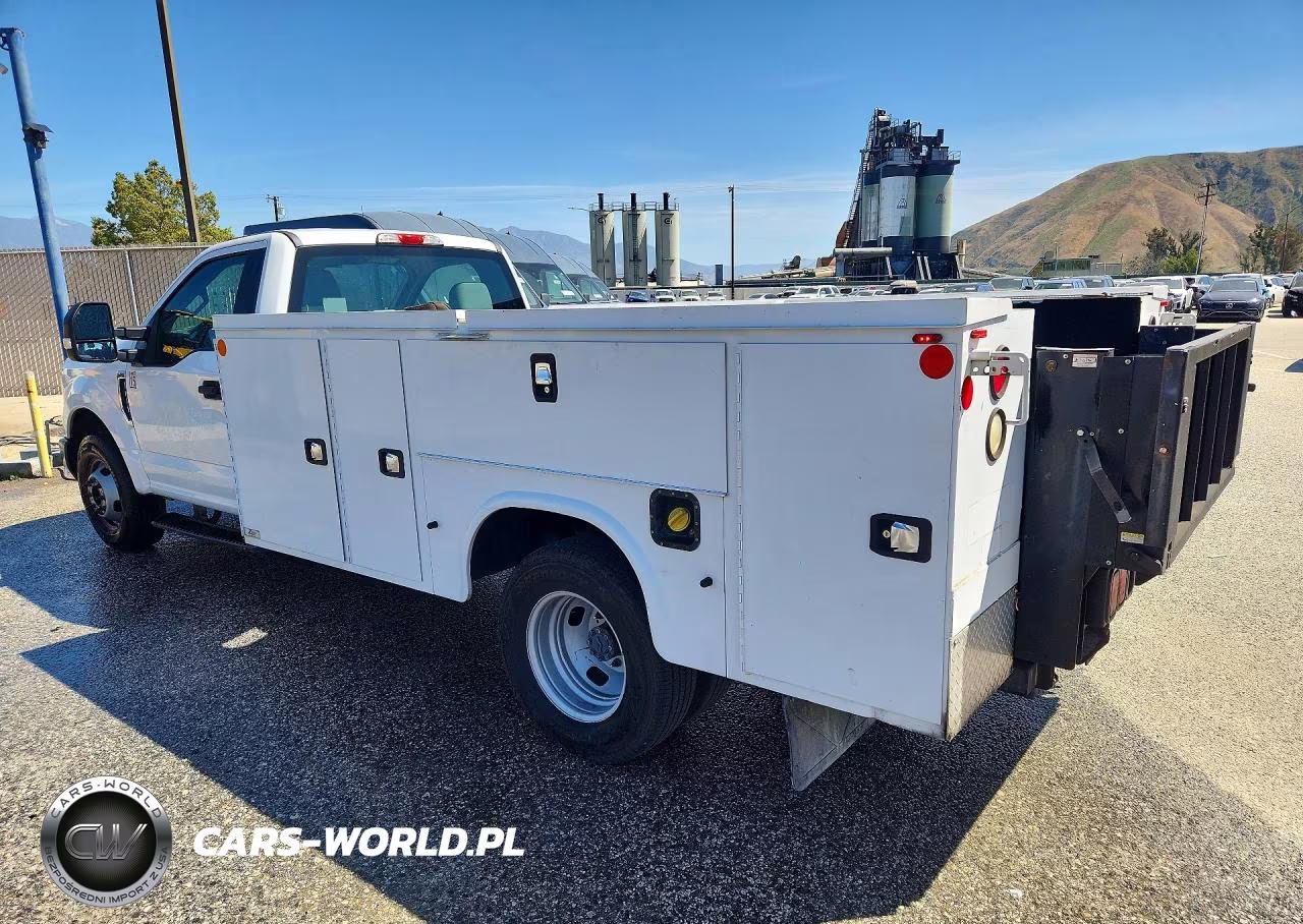 2017 Ford F350 Super Duty Utility - Service Truck VIN:1FDRF3G62HEC47452 - 2