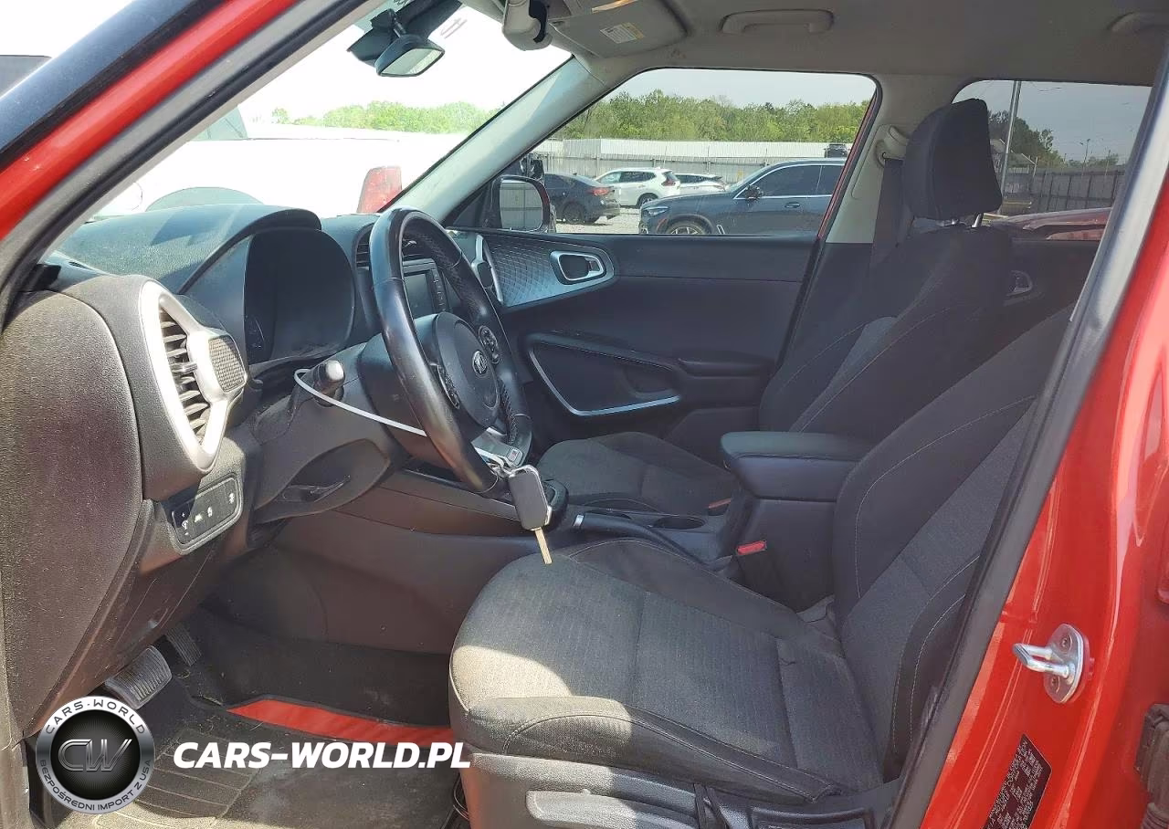 2020 Kia Soul VIN:KNDJ63AU0L7070325 - 7