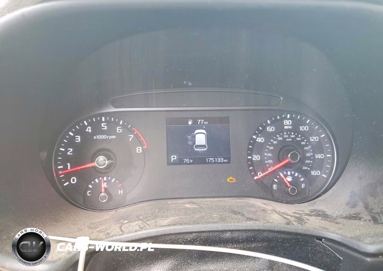 2020 Kia Soul VIN:KNDJ63AU0L7070325 - 9