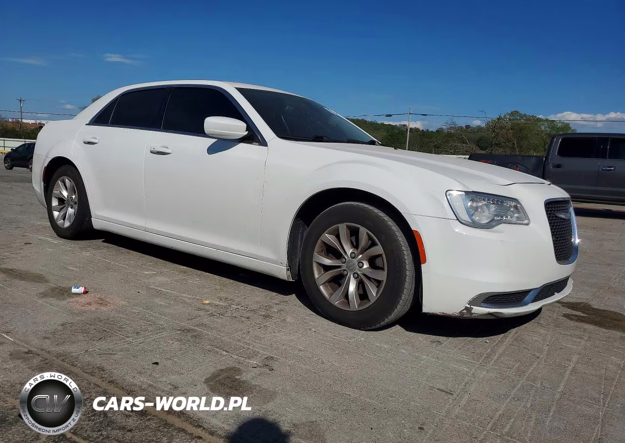 2016 Chrysler 300 Limited VIN:2C3CCAAG3GH206655 - 4