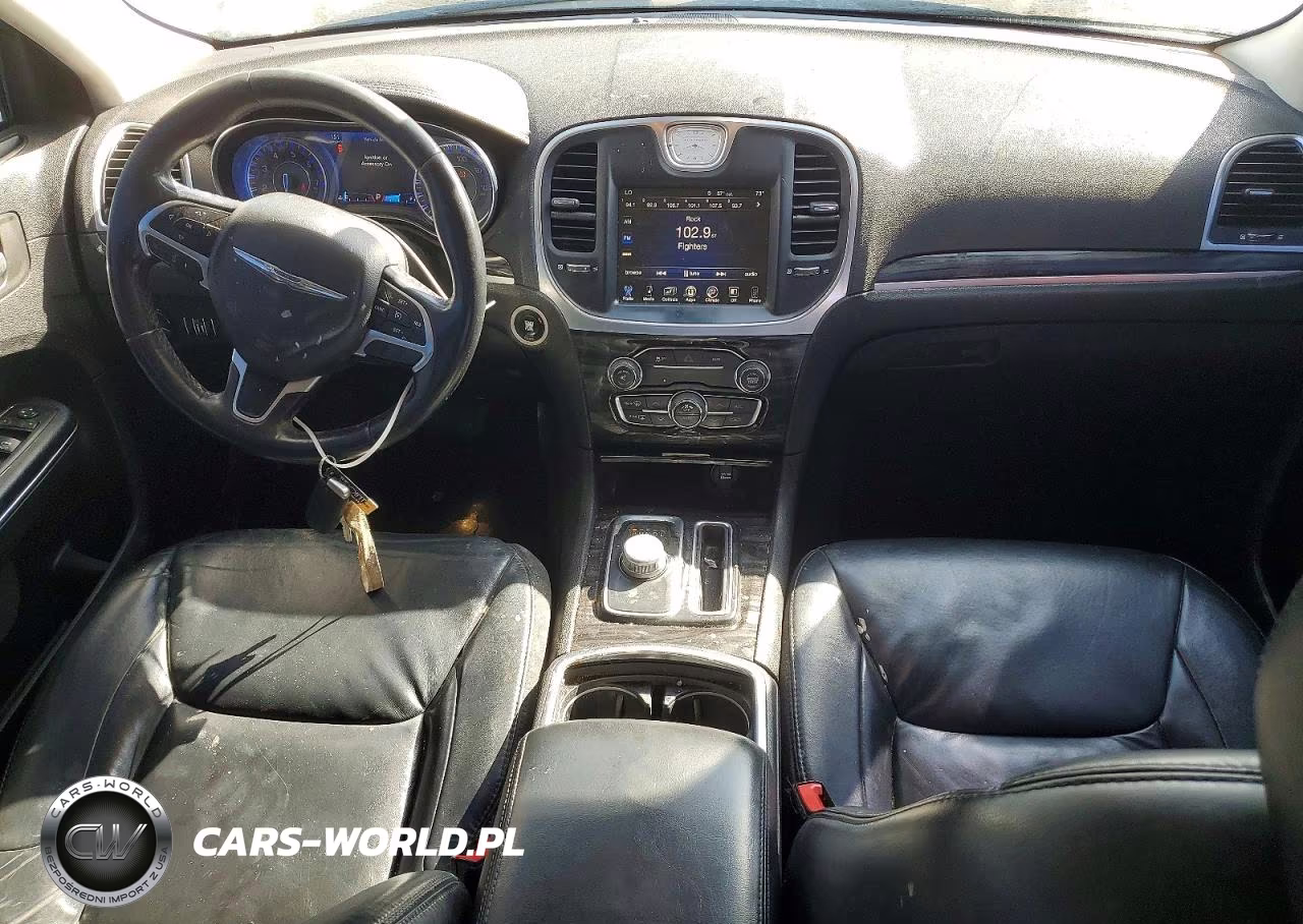 2016 Chrysler 300 Limited VIN:2C3CCAAG3GH206655 - 8