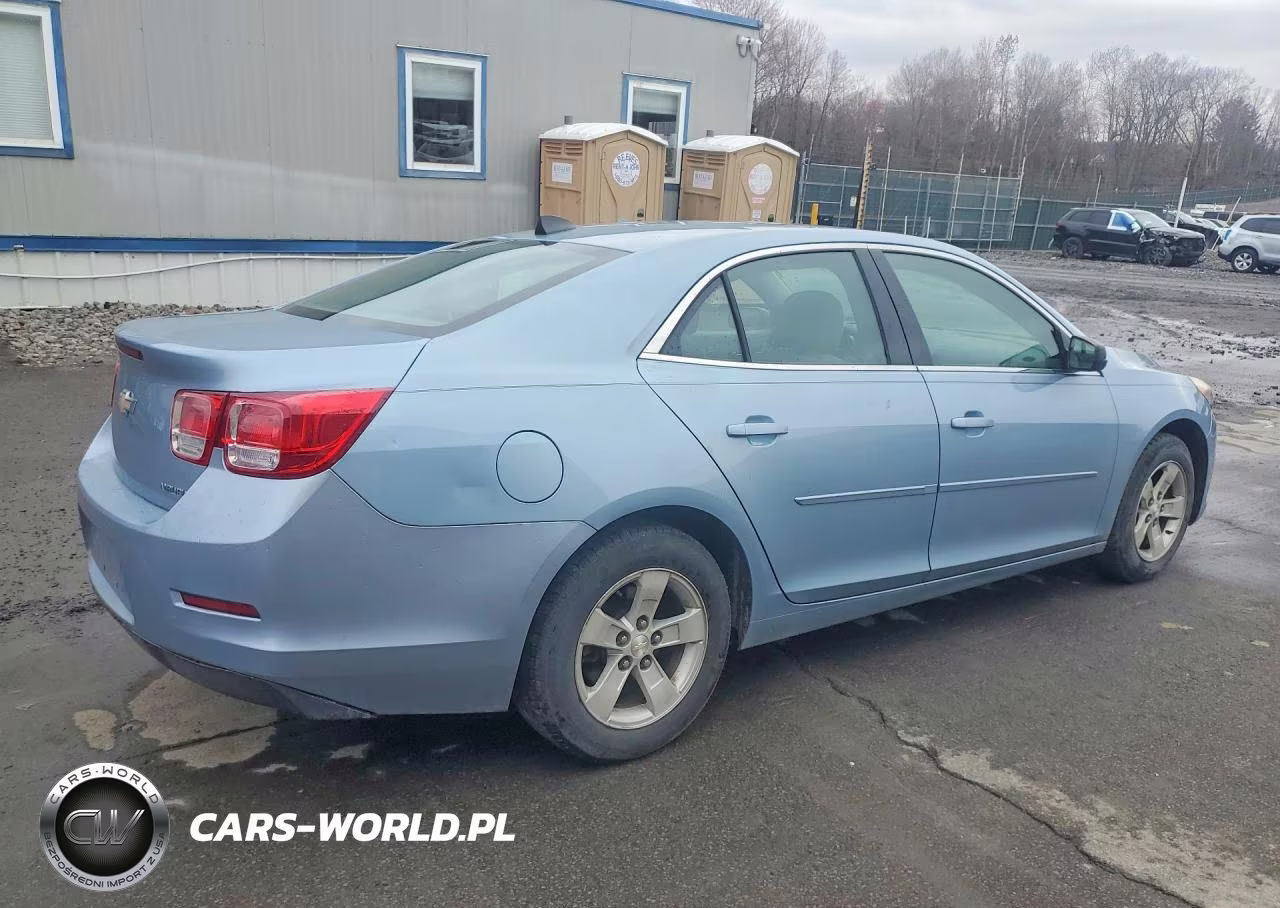 2013 Chevrolet Malibu Ls VIN:1G11B5SA1DU120186 - 3