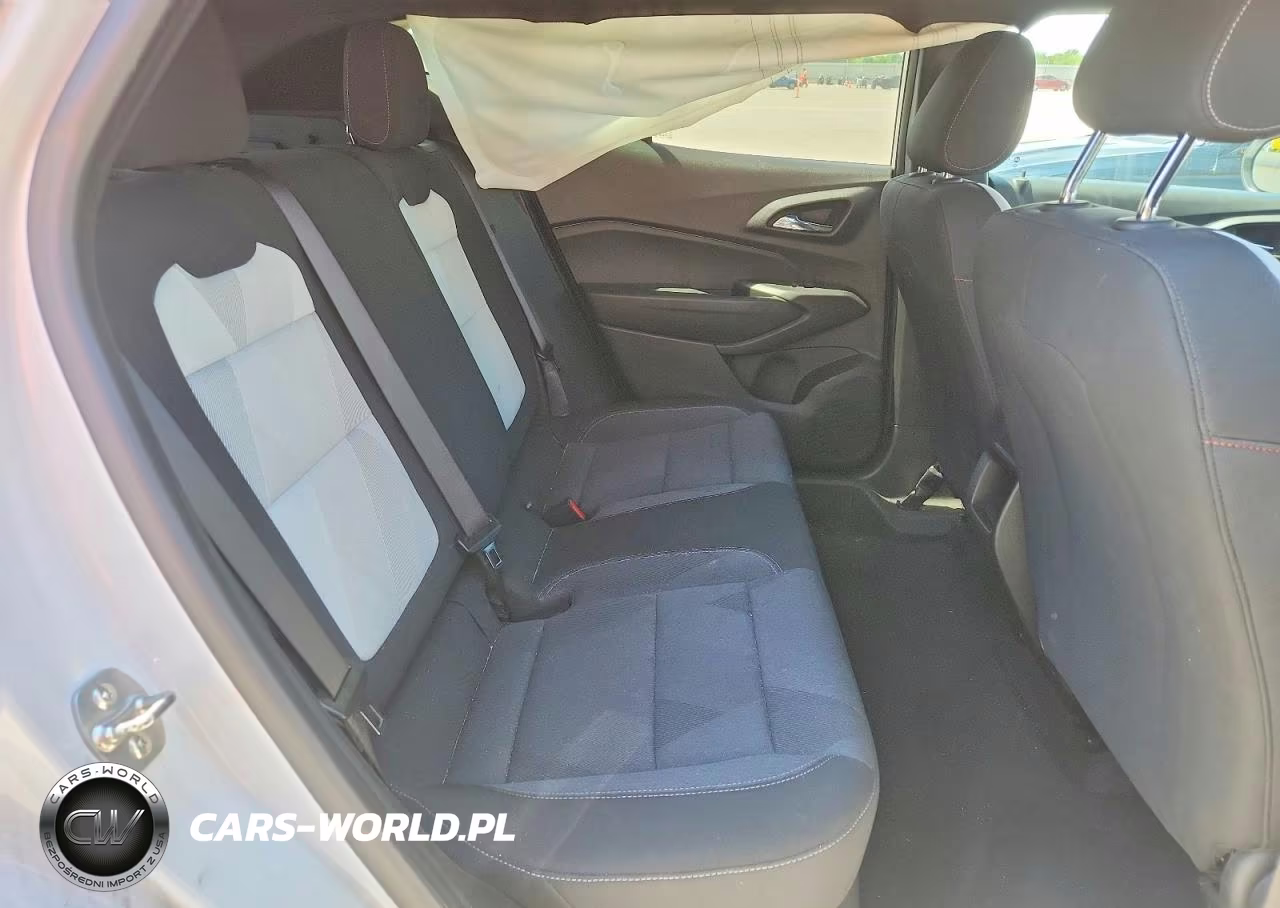 2024 Chevrolet Trax 1Rs VIN:KL77LGE2XRC215189 - 10